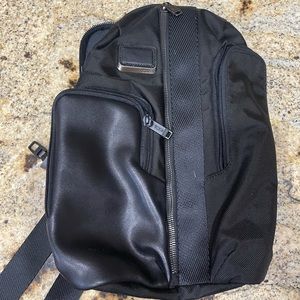 Tumi black sling pack